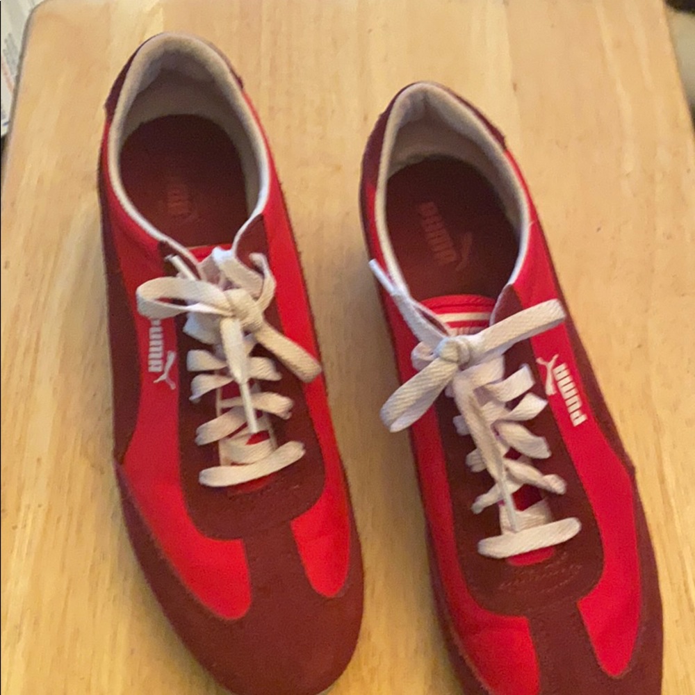 Wedge sneaker
